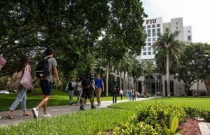 fiu-students570-400x257